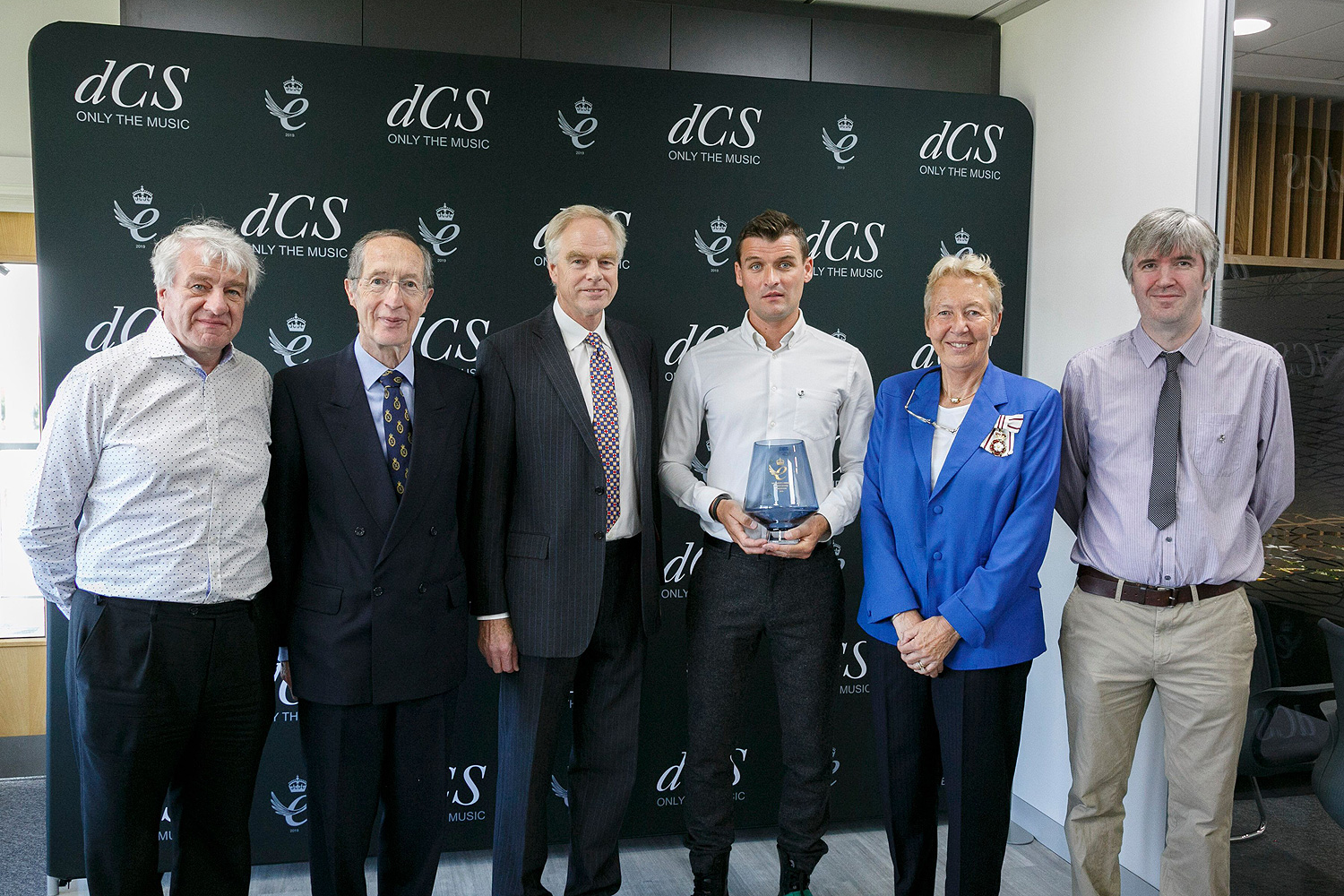 dCS「英国女王賞」受賞